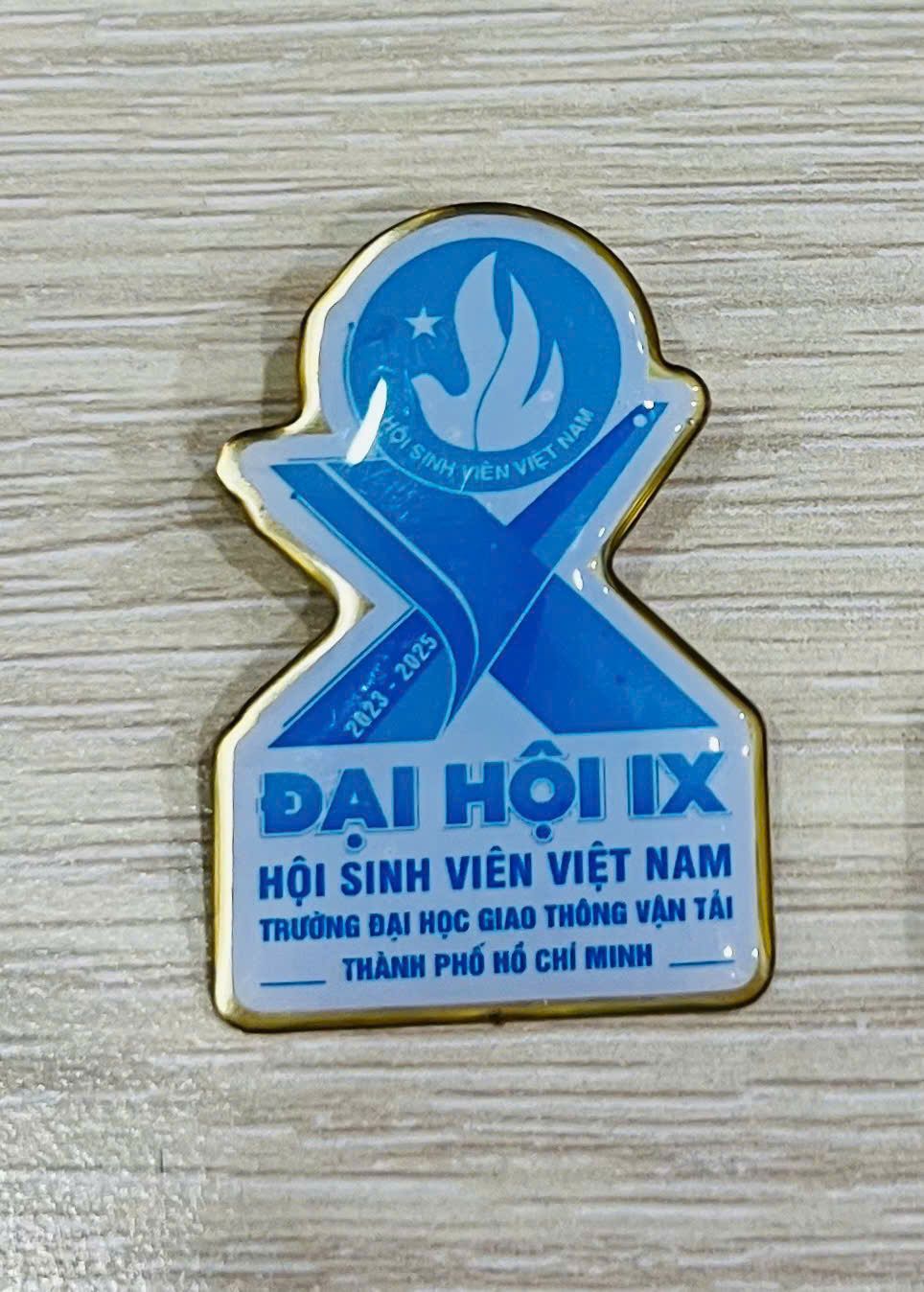 HUY HIỆU SẢN XUẤT THEO YÊU CẦU 10 2 z6943526252247 06696dc44c27c8d03487da58196343e8