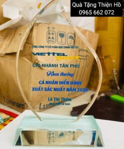 KỶ NIỆM CHƯƠNG THỦY TINH 09