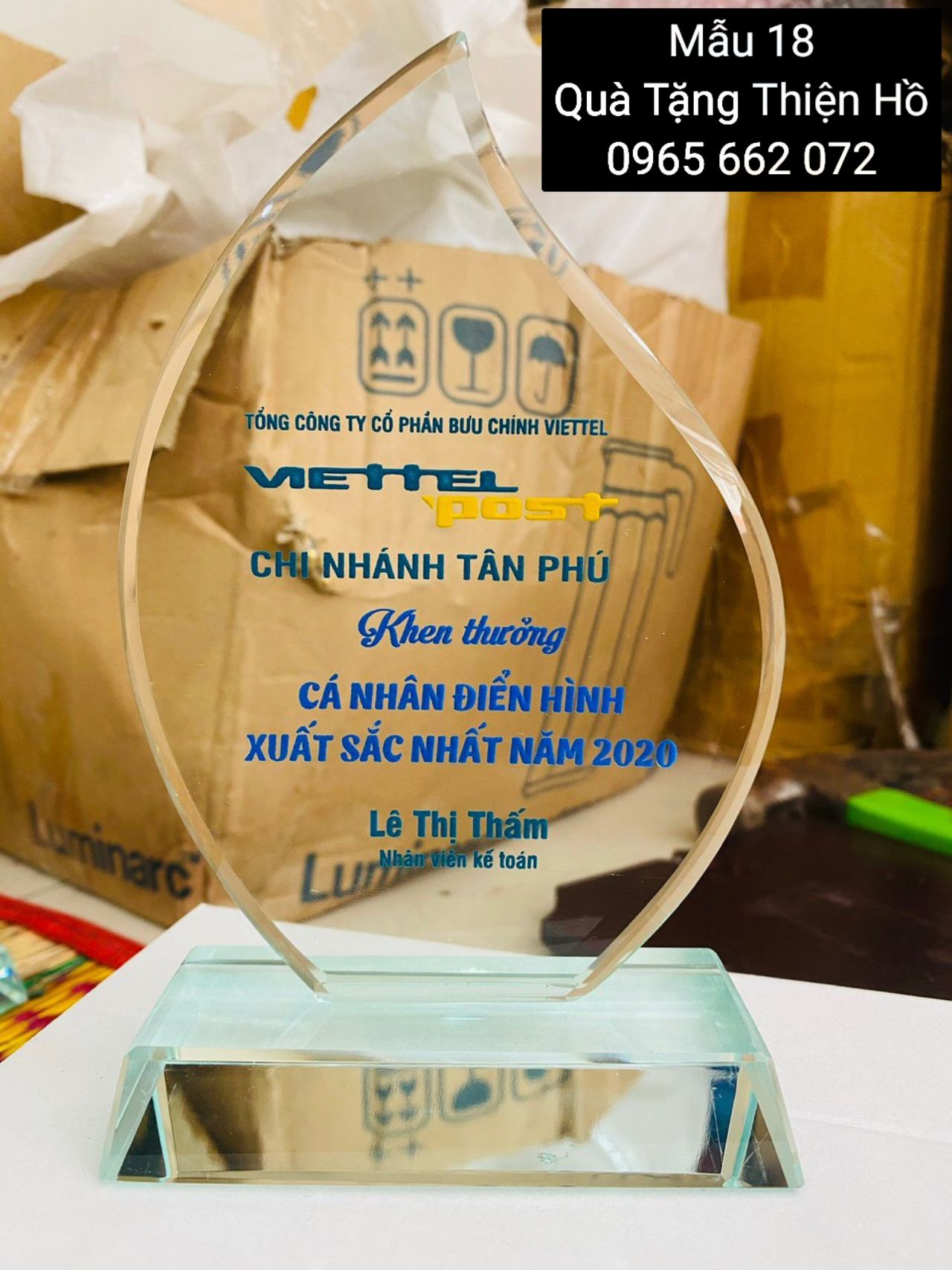 KỶ NIỆM CHƯƠNG THỦY TINH 09 1 19