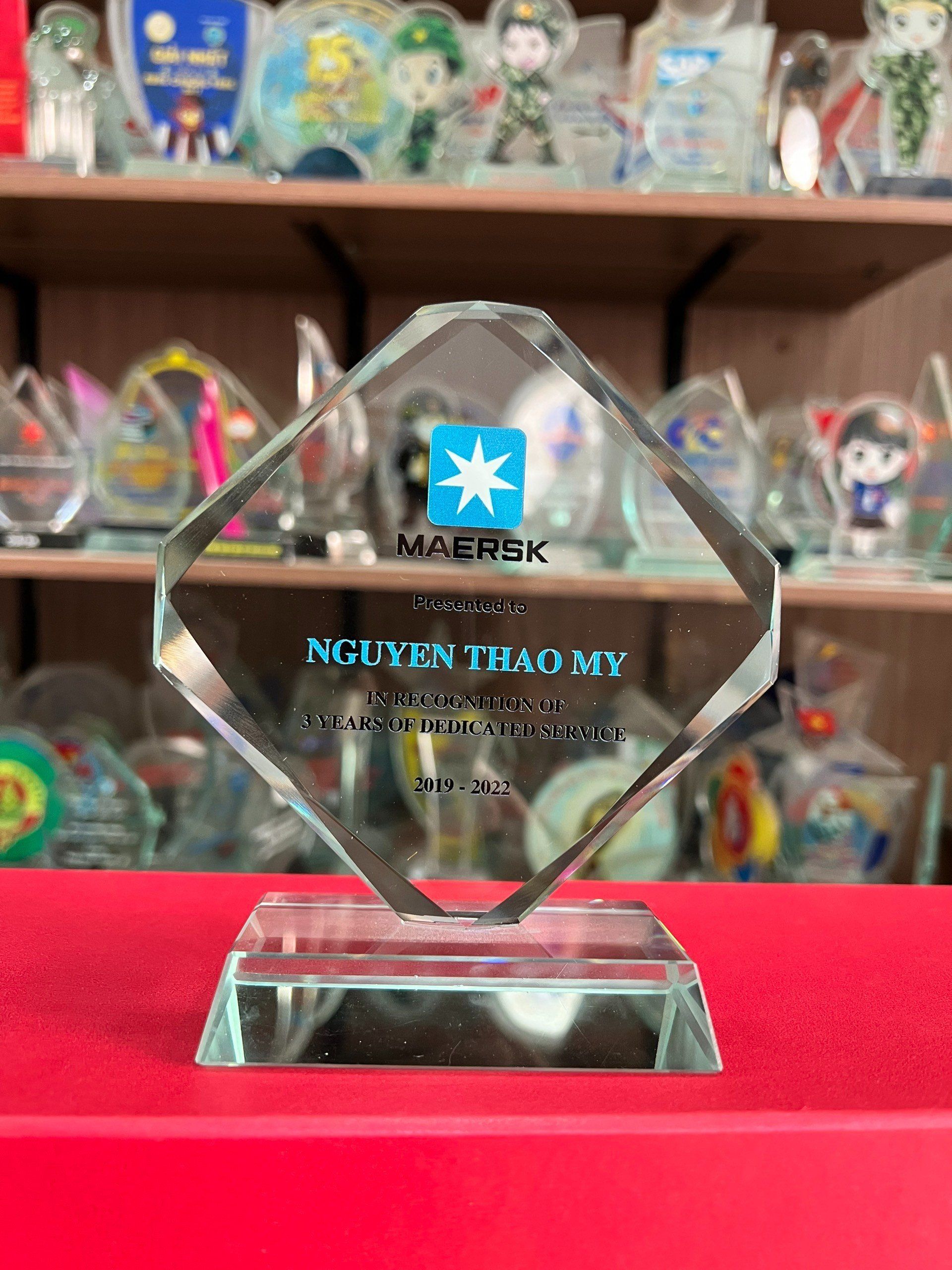 KỶ NIỆM CHƯƠNG THỦY TINH 13 3 2.1