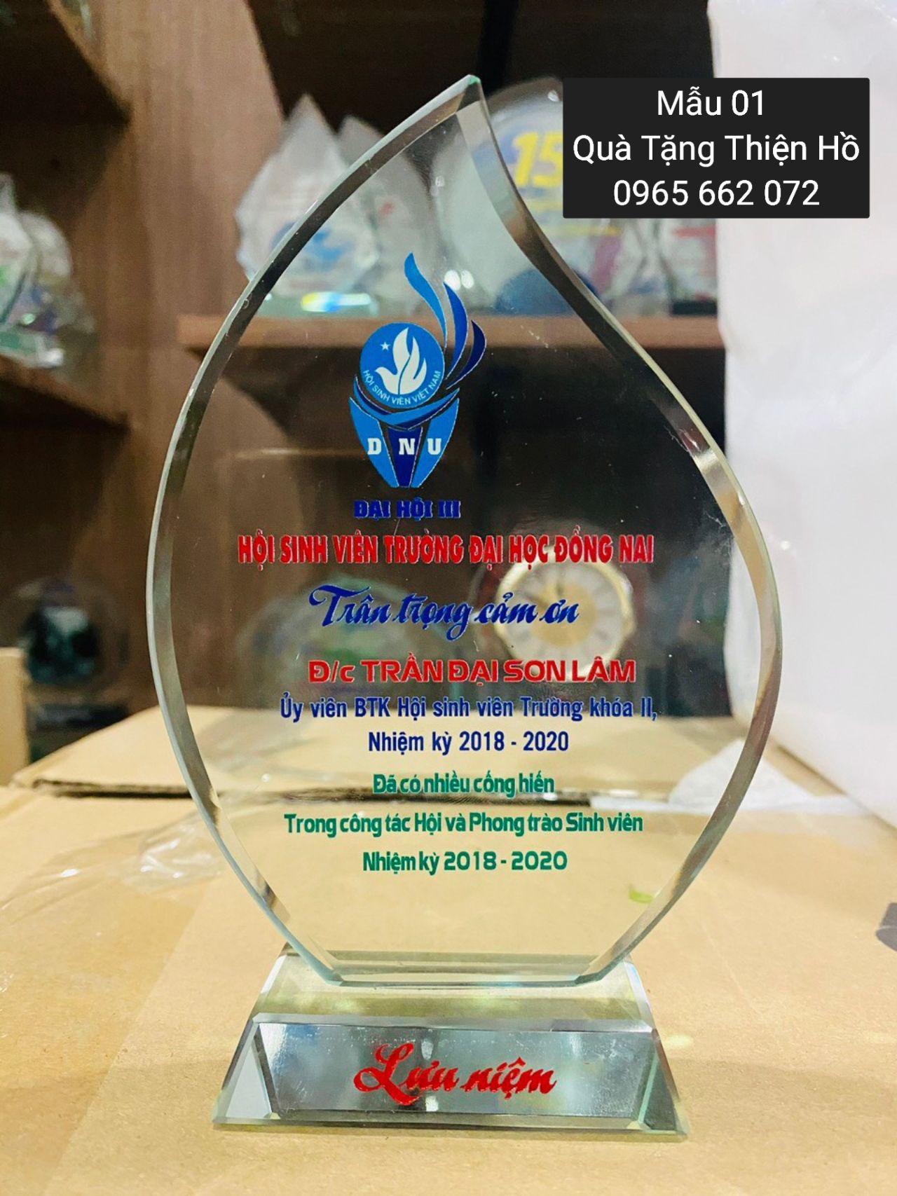 KỶ NIỆM CHƯƠNG THỦY TINH 05 3 34