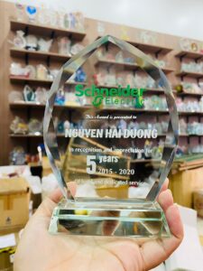 KỶ NIỆM CHƯƠNG THỦY TINH 05