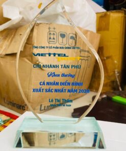 KỶ NIỆM CHƯƠNG THỦY TINH 04 6 38