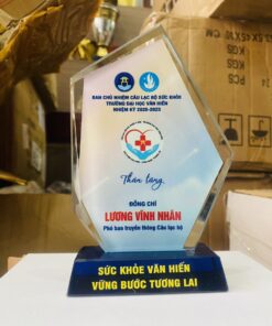 KỶ NIỆM CHƯƠNG THỦY TINH 13