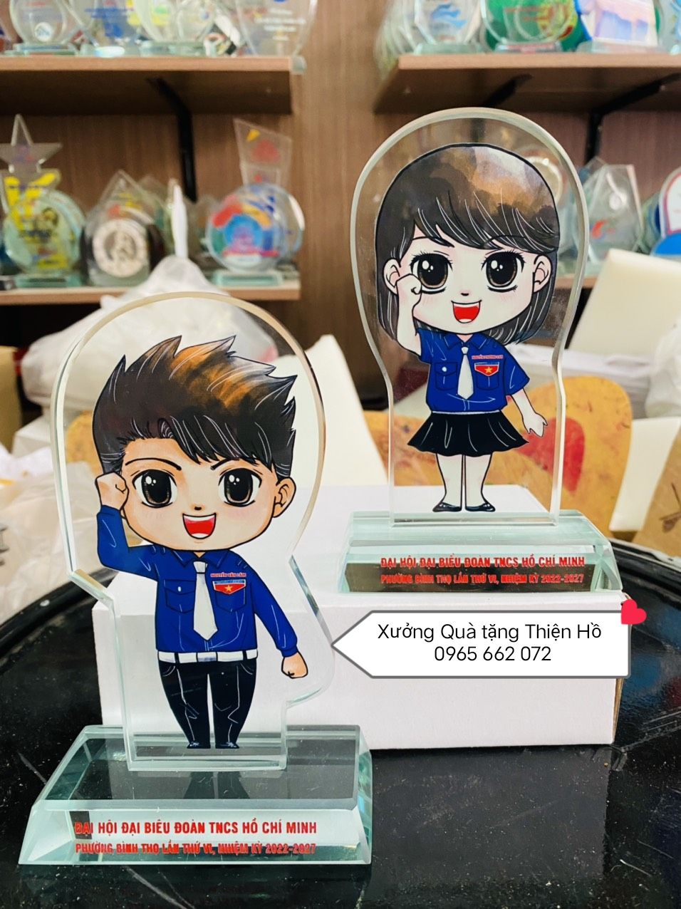 KỶ NIỆM CHƯƠNG THỦY TINH 04 1 59ba08e0efa12bff72b034 Copy