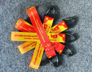 Bộ quà tặng kỷ niệm 80 năm Quốc khánh 2/9 – Dấu ấn thiêng liêng, ý nghĩa bền lâu 9 Dây đeo móc khóa & dây đeo điện thoại