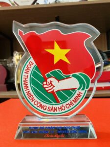 KỶ NIỆM CHƯƠNG THỦY TINH 03