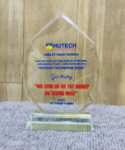 KỶ NIỆM CHƯƠNG THỦY TINH 02 5 z5217026066911 b4422d6fe57c4fb9ea0413fa33be0724