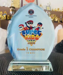 KỶ NIỆM CHƯƠNG THỦY TINH 02