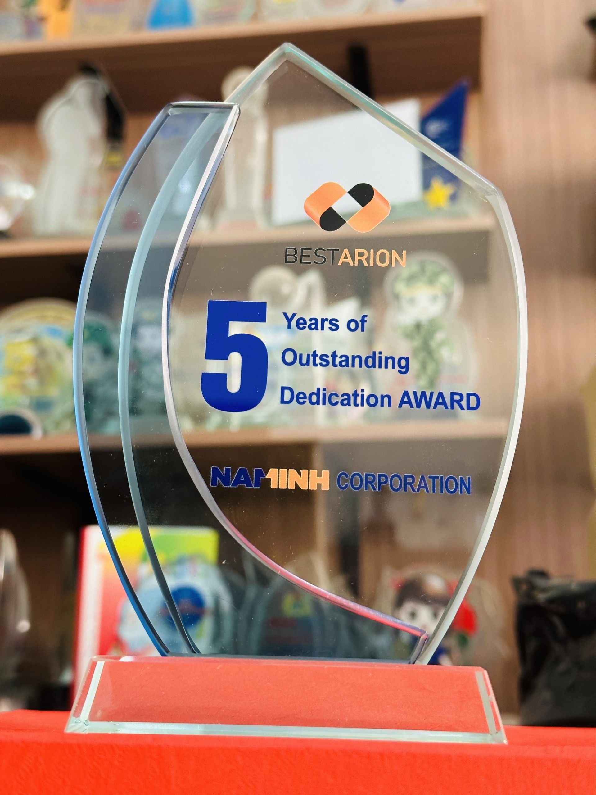 KỶ NIỆM CHƯƠNG THỦY TINH 01 3 z5217026090109 020680e7d19f75f45be5d01f638f1748