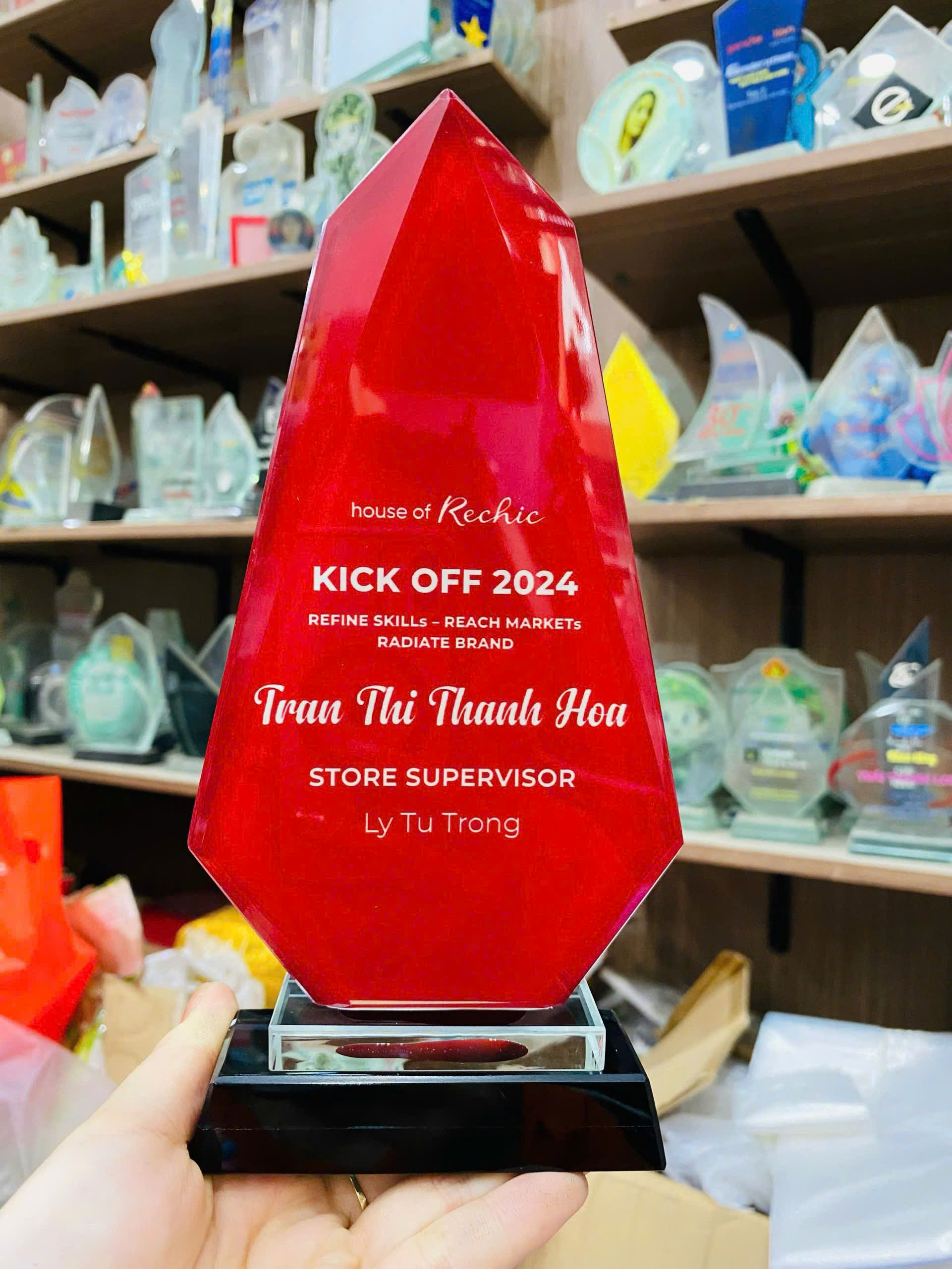 KỶ NIỆM CHƯƠNG PHA LÊ 07 3 z6173283325241 46c5150a4fb878bcc9f93be592664d0c