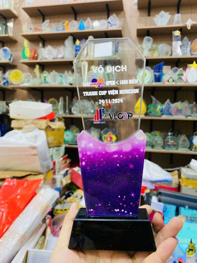 KỶ NIỆM CHƯƠNG PHA LÊ 05 3 z6174353091267 a309926c82999fc23b6414fcfdb99d1d