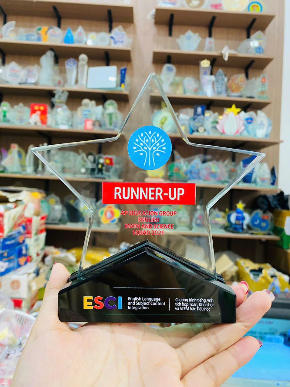 KỶ NIỆM CHƯƠNG PHA LÊ 04 3 z6356735948291 06ce9d35d178d1cac14c302448b0be31