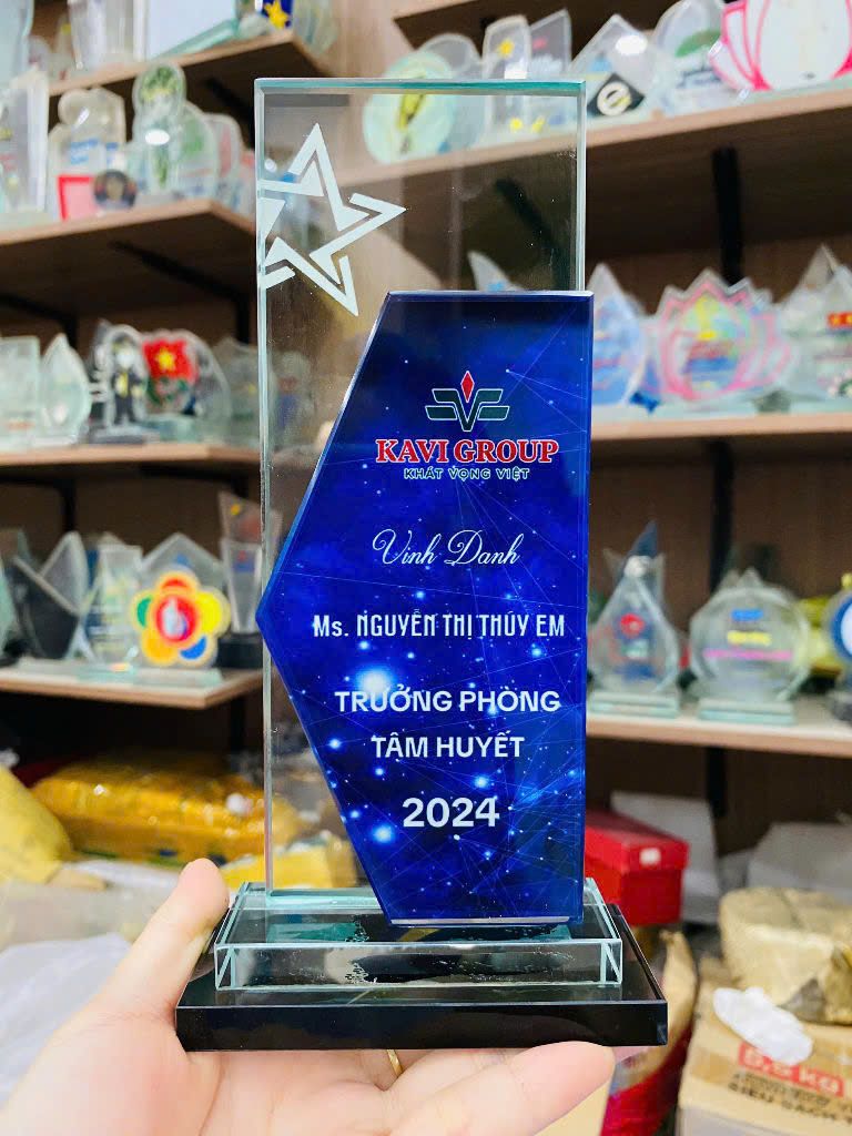 KỶ NIỆM CHƯƠNG PHA LÊ 03 3 z6407761471933 f71ac29a8243f9e8c6945539e85d4913