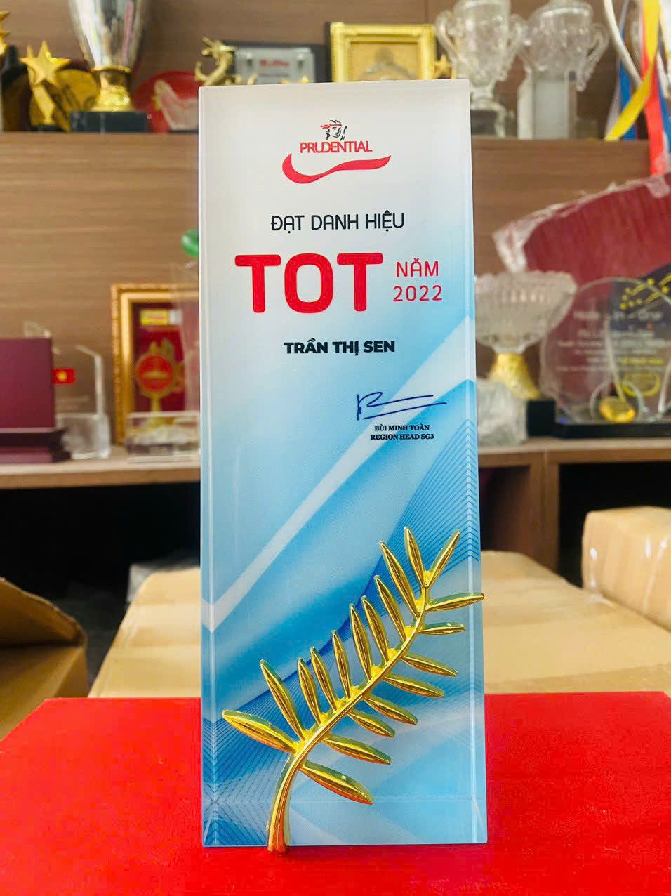 KỶ NIỆM CHƯƠNG PHA LÊ 03 2 z6407761686007 c54bae392baf1d03bfc7b62b6f2d97af