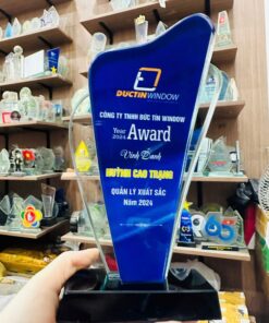 KỶ NIỆM CHƯƠNG PHA LÊ 02 7 z6407761945788 abe597a46c740ee4de5ef685f8fbda8e 1