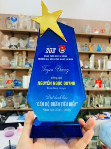 KỶ NIỆM CHƯƠNG PHA LÊ 02 8 z6459437958584 899bf57e85ad92f2537a38f6ec42549f 1