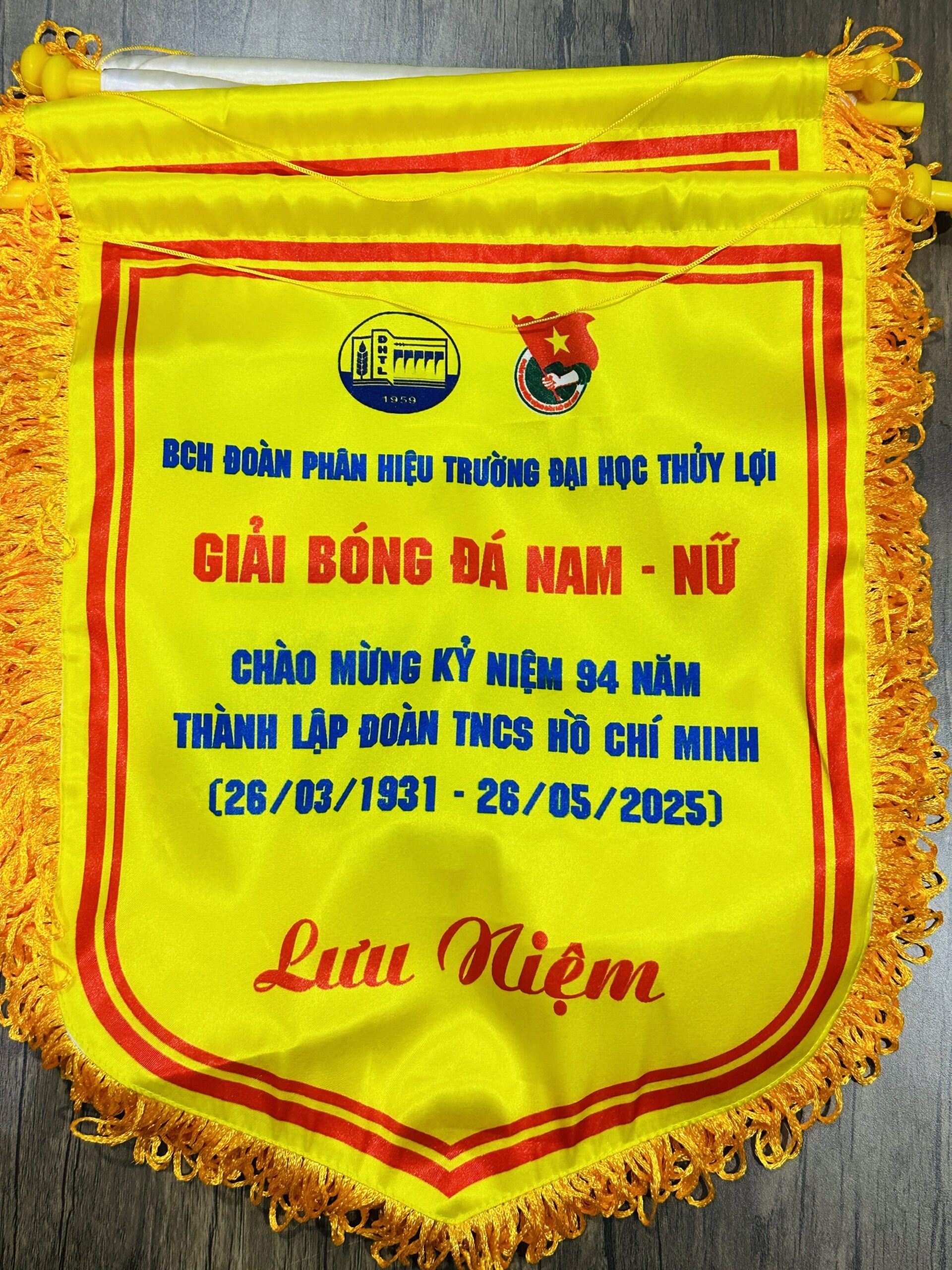 CỜ LƯU NIỆM 12 5 z6871660251526 37816bc43cfbd07131b672b722b014a0 scaled