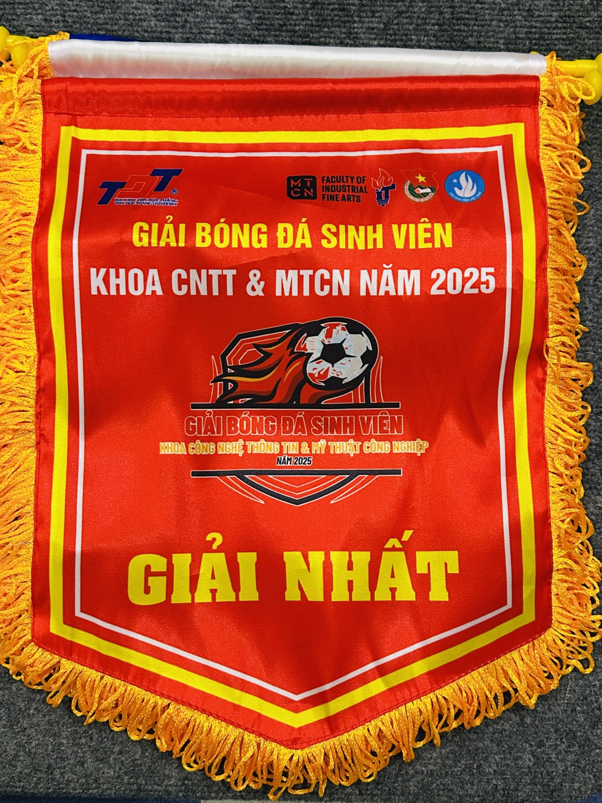 CỜ LƯU NIỆM 12 3 z6871660256889 baf101eaf40e652fcb760b78240f7214 scaled