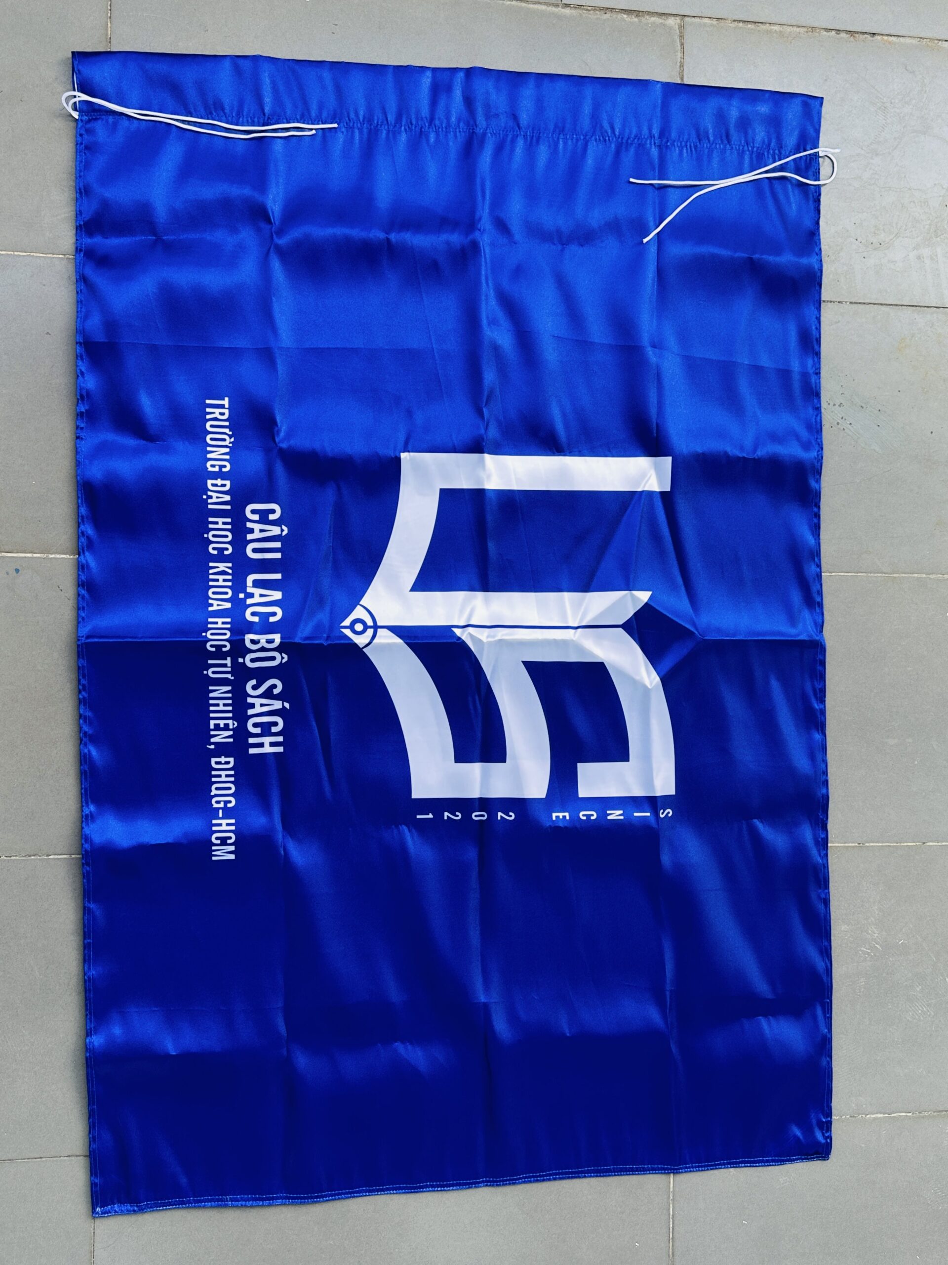 CỜ LƯU NIỆM 11 3 z6871660315182 5cd4ee5edf45be91032a4d835bbd3aa3 scaled