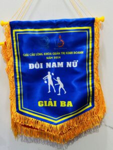 CỜ LƯU NIỆM 07 12 z6871660422818 ed761f8e3272d9ff63d357809c26e752