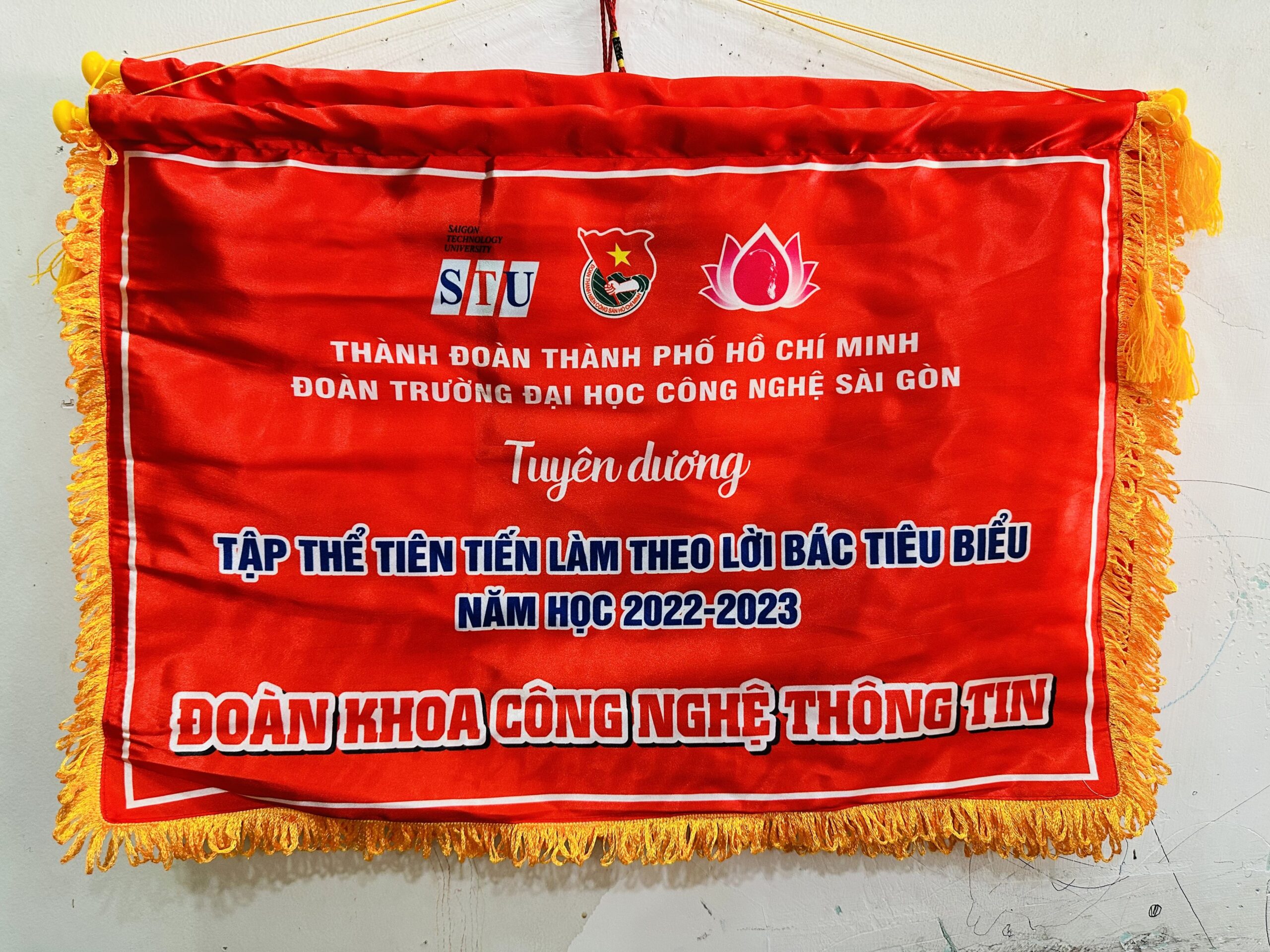 CỜ LƯU NIỆM 01 5 z6871663065645 ac198684fbdf211877ca30bdcbe8704e scaled