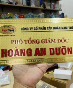 BẢNG CHỨC DANH ĐỂ BÀN 05 3 z6871684174367 e863816f09863253f4710724e8c16a4a
