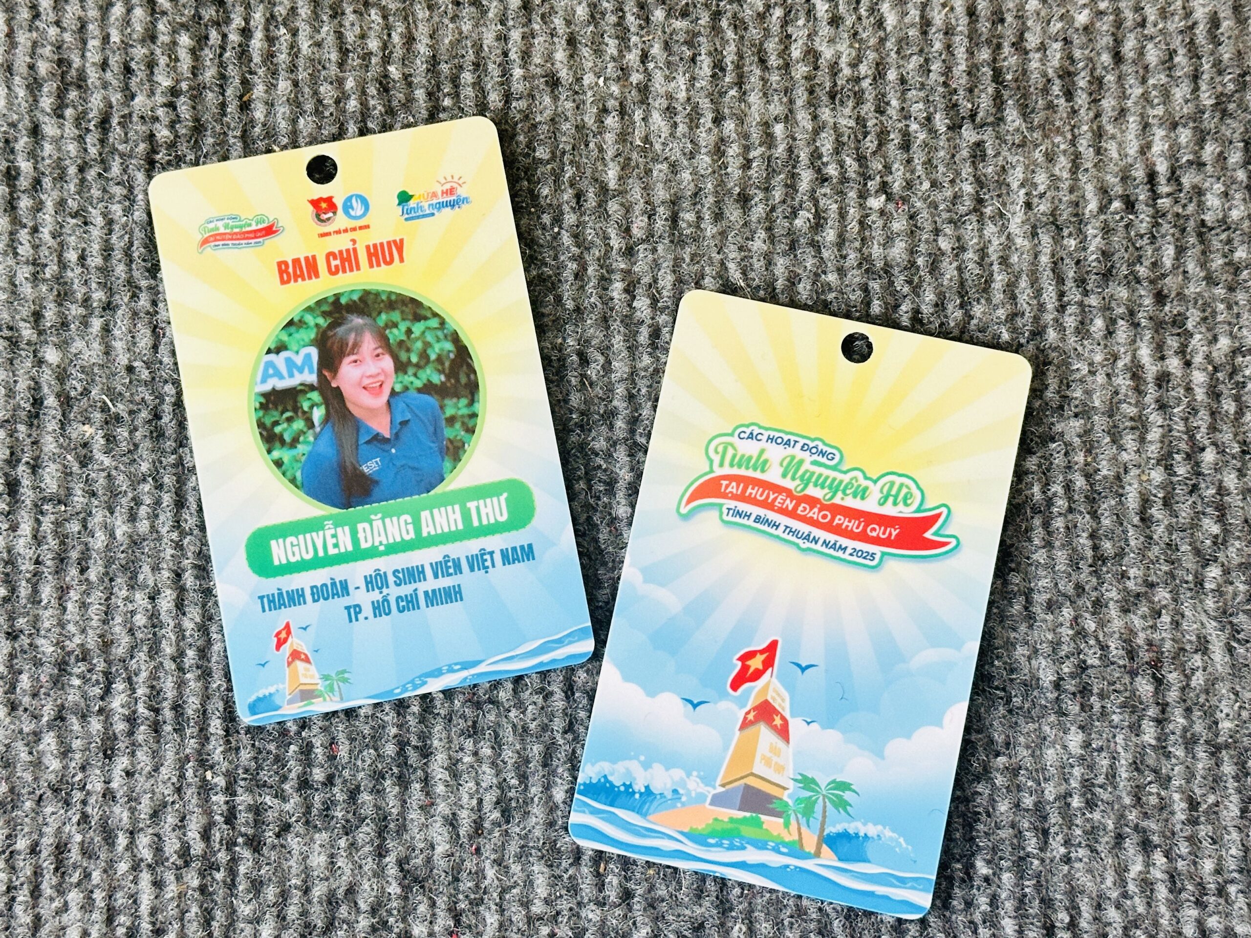 THẺ TÊN NHỰA 10 3 z6871725461885 c767b739dcee4612e370a183cc997fe2 scaled