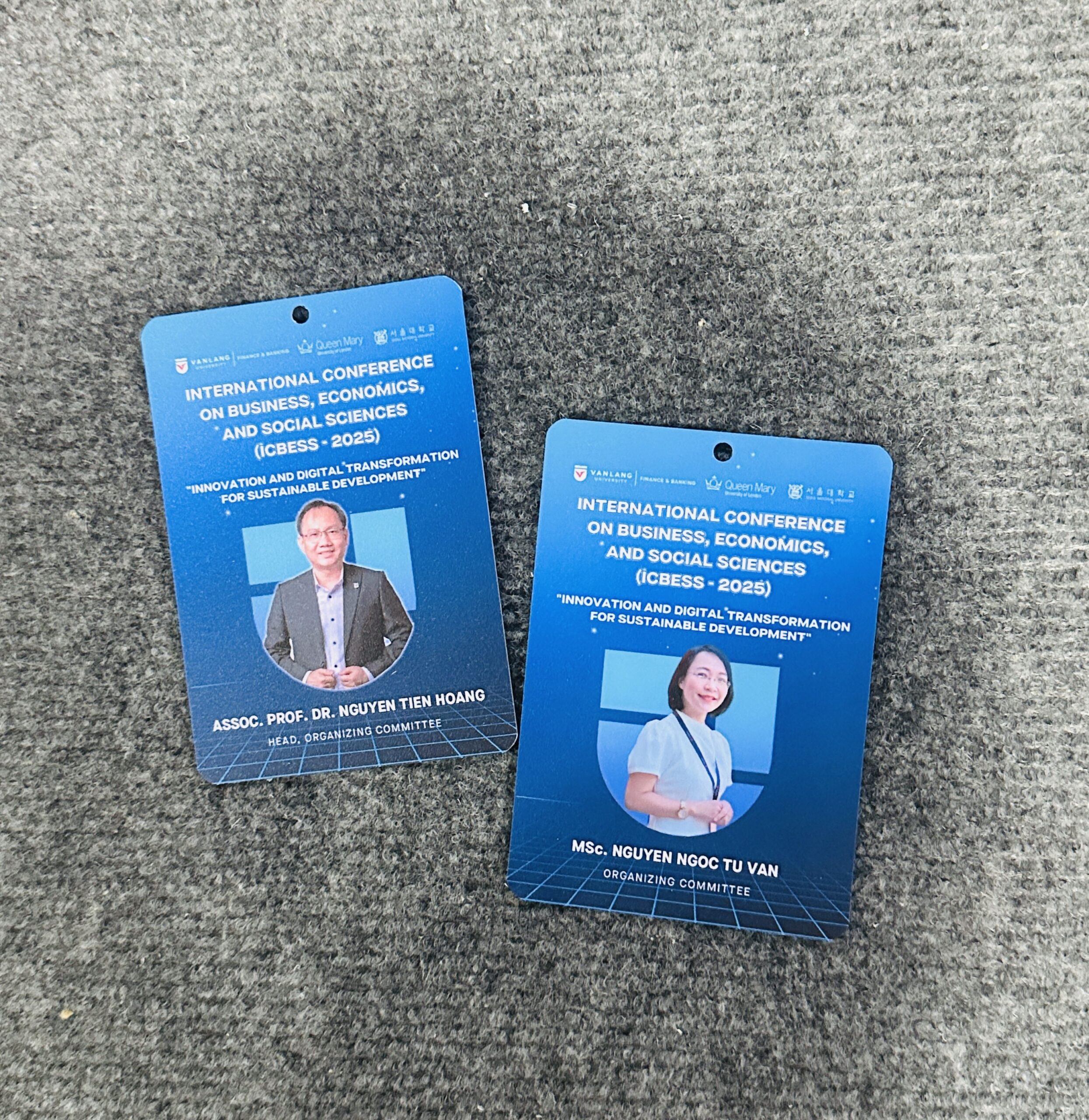 THẺ TÊN NHỰA 08 3 z6871725525888 557d18db3e8a87e6f92287dc6d70aad0 scaled