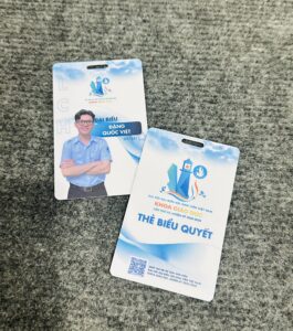 THẺ TÊN NHỰA 07 8 z6871725542655 e5cd8f9463877d1062491440724323a7