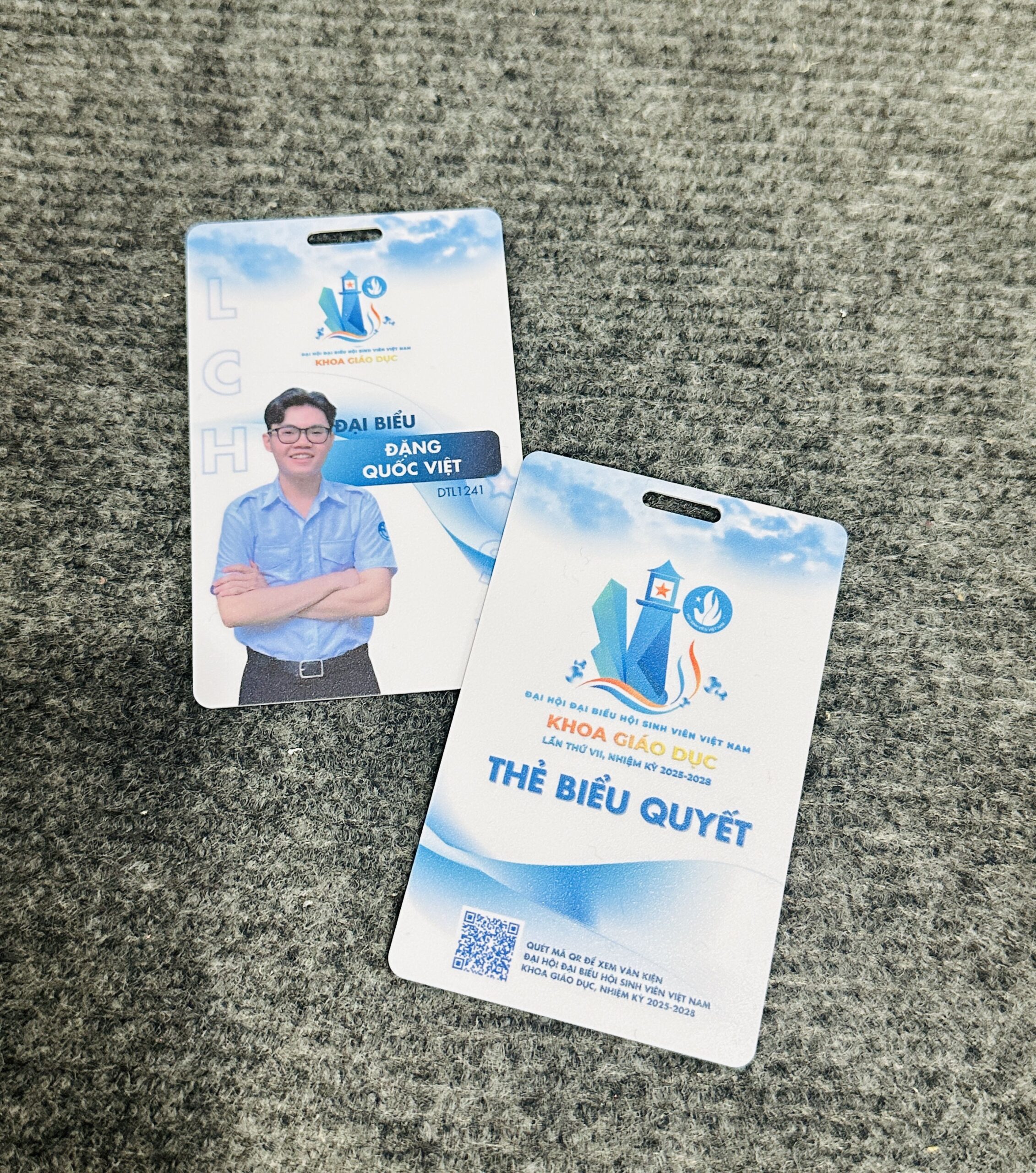 THẺ TÊN NHỰA 07 1 z6871725542655 e5cd8f9463877d1062491440724323a7 scaled