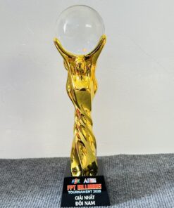 CÚP KIM LOẠI 03 8 z6871798887982 c92c5ae416ba3fe163e9349b78051184