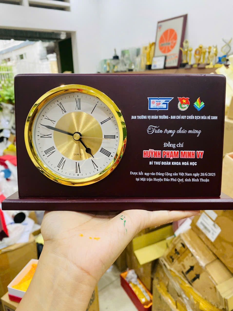 ĐỒNG HỒ 12 1 z6871840651917 31bd258764d378a22bacb0d7d276cf20