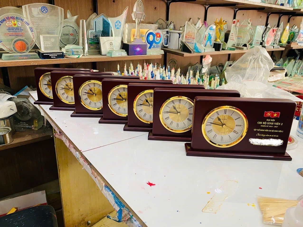 ĐỒNG HỒ 10 3 z6871840700889 8dc3e856d20fa651ec998f69ff57c55d