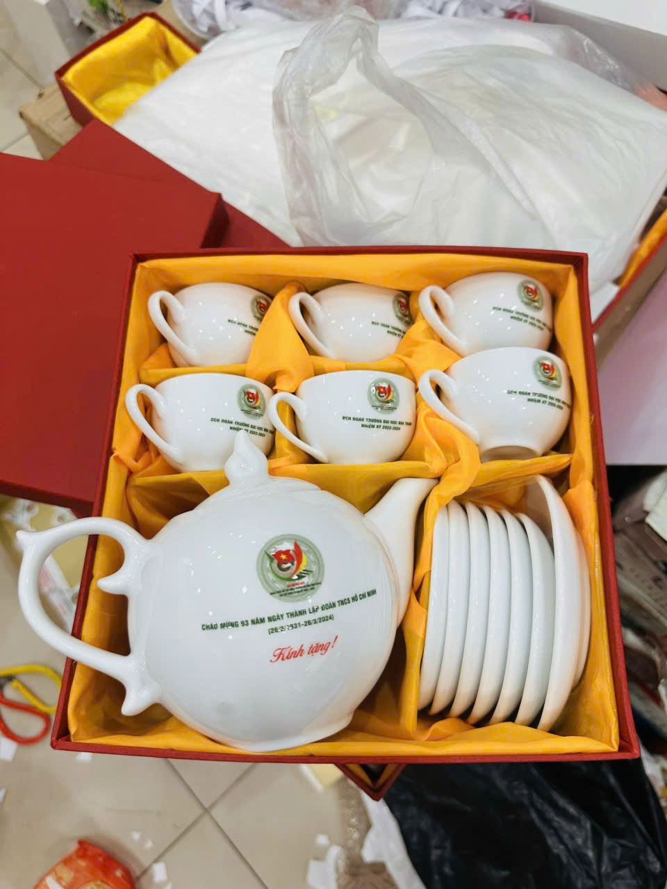 BỘ ẤM TRÀ 05 1 z6871861443754 3293acdb11e8293423f4f5eb992f066f