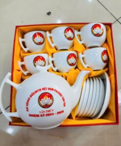 BỘ ẤM TRÀ 04 8 z6871861453478 e5095a4272f15ec3b58b6b16165ffd73