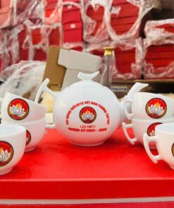 BỘ ẤM TRÀ 01 9 z6871861630922 4b1b115ccaa4618750cd3bad47a5d352