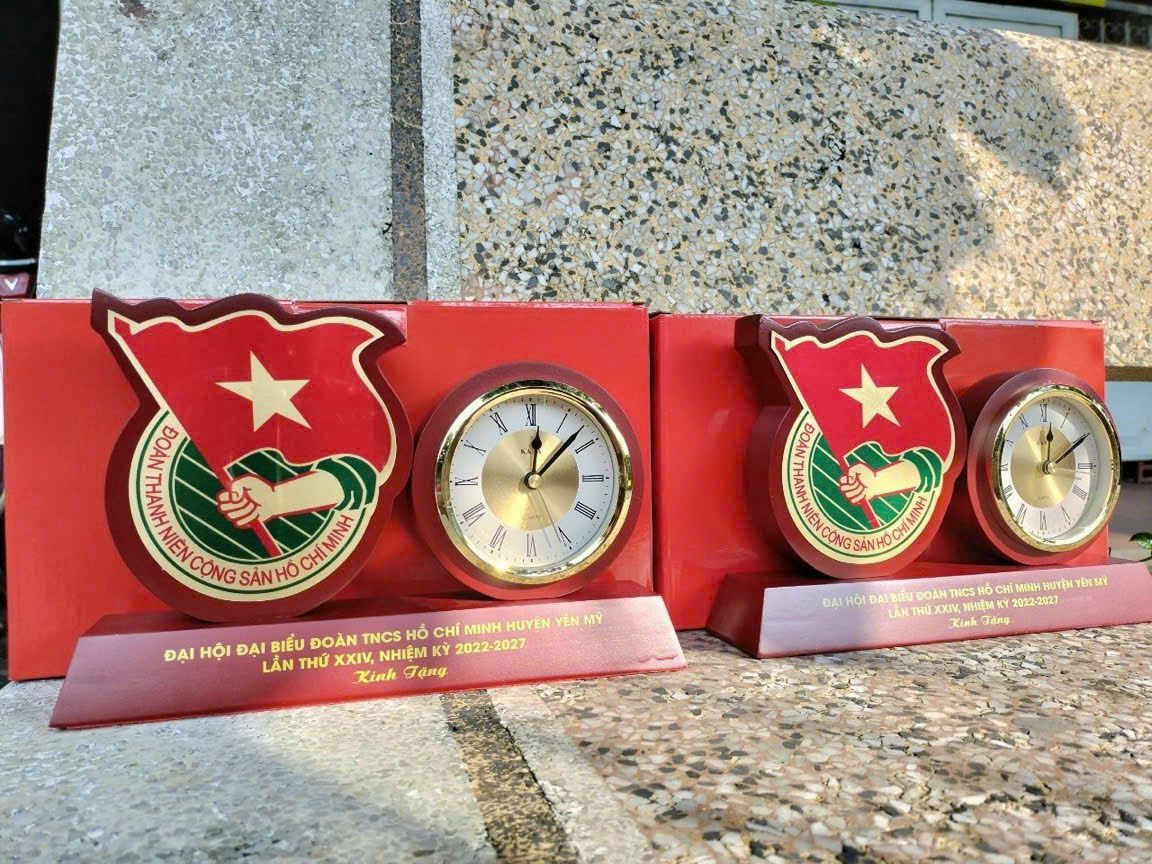 ĐỒNG HỒ 05 5 z6872393096930 a3acdbb314771cf058a5d1c0890a4303