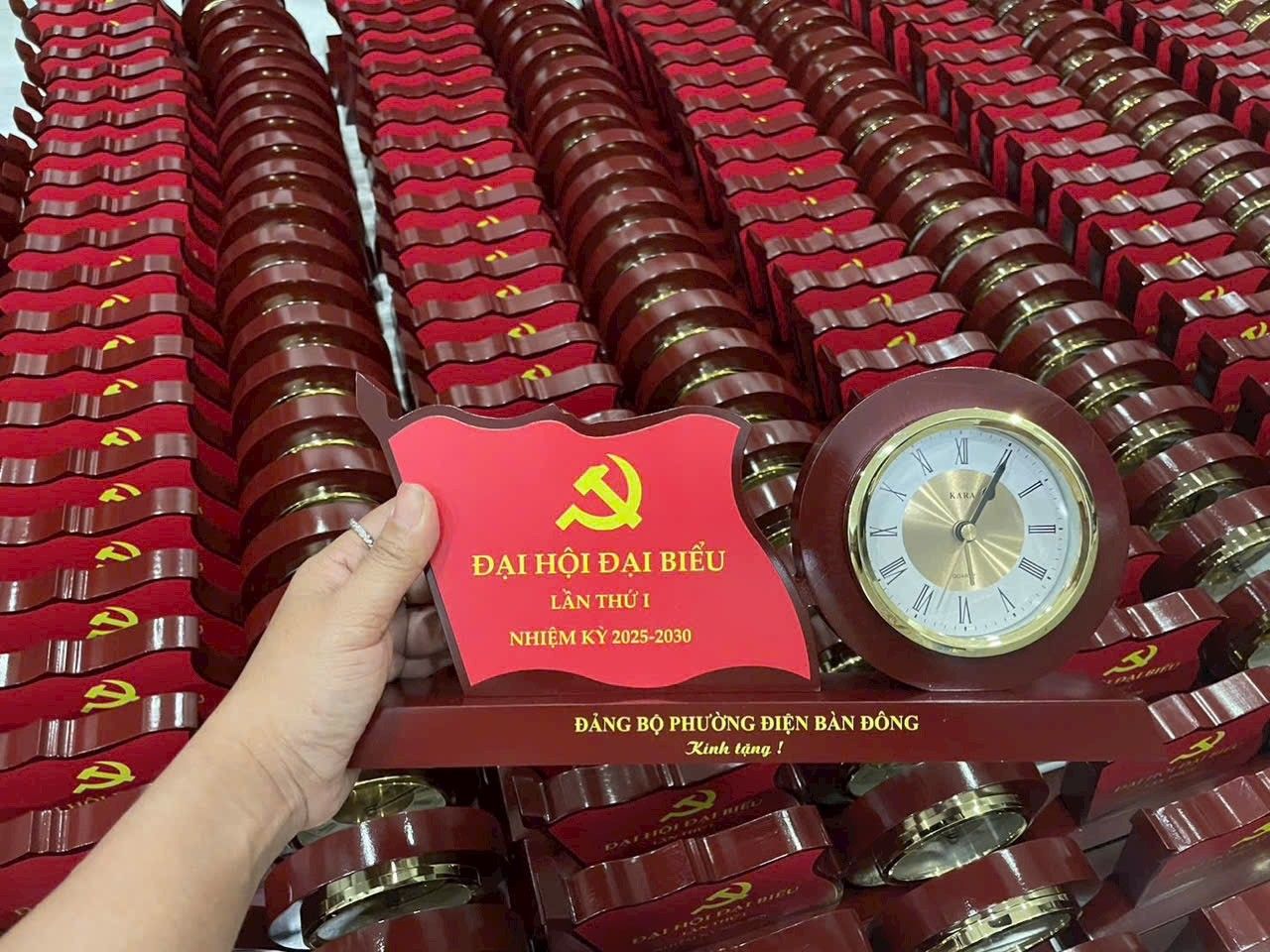 ĐỒNG HỒ 20 4 z6877561277931 686709c21ccf7050ccd27f0a445879e6