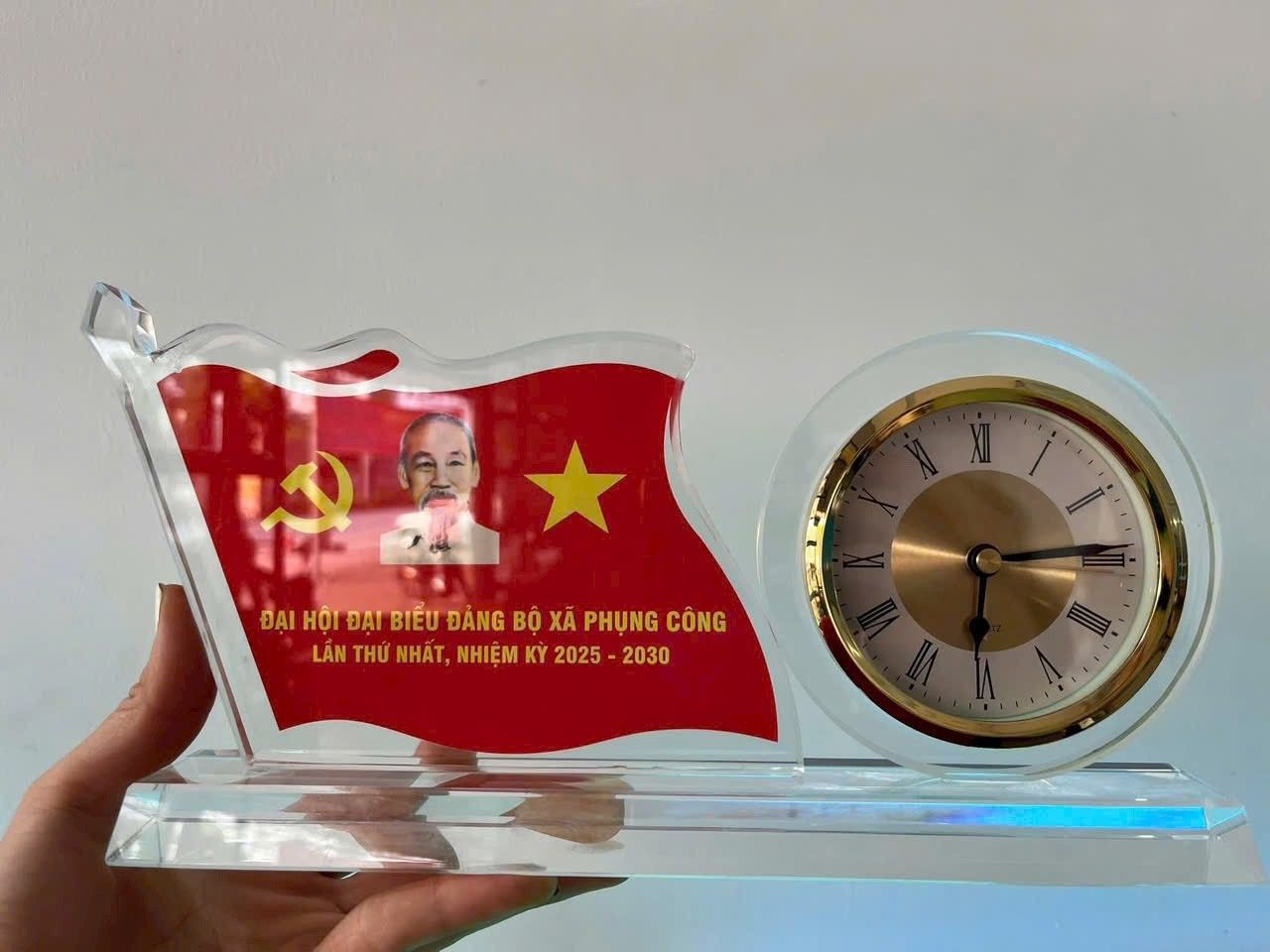 ĐỒNG HỒ 20 1 z6877561305590 764c2ed992b2fc44ffc538ce5f4563c8