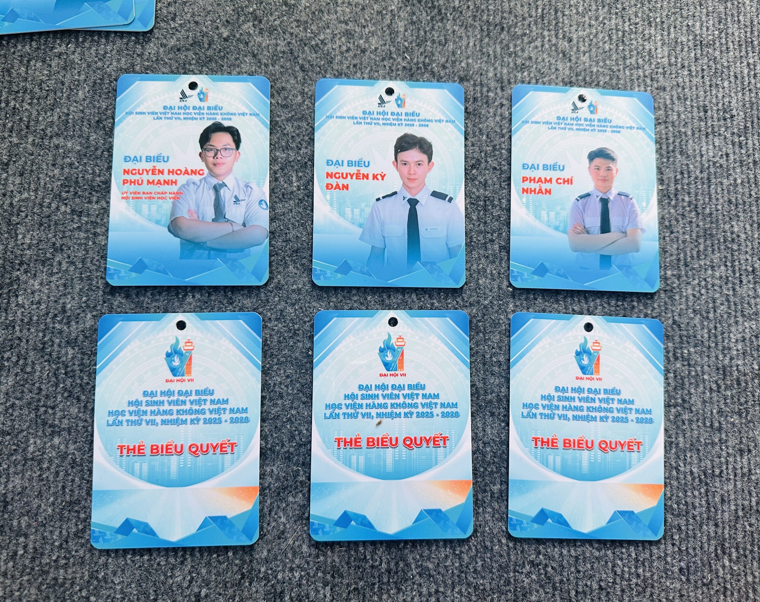 THẺ TÊN NHỰA 15 5 IMG 3734 scaled