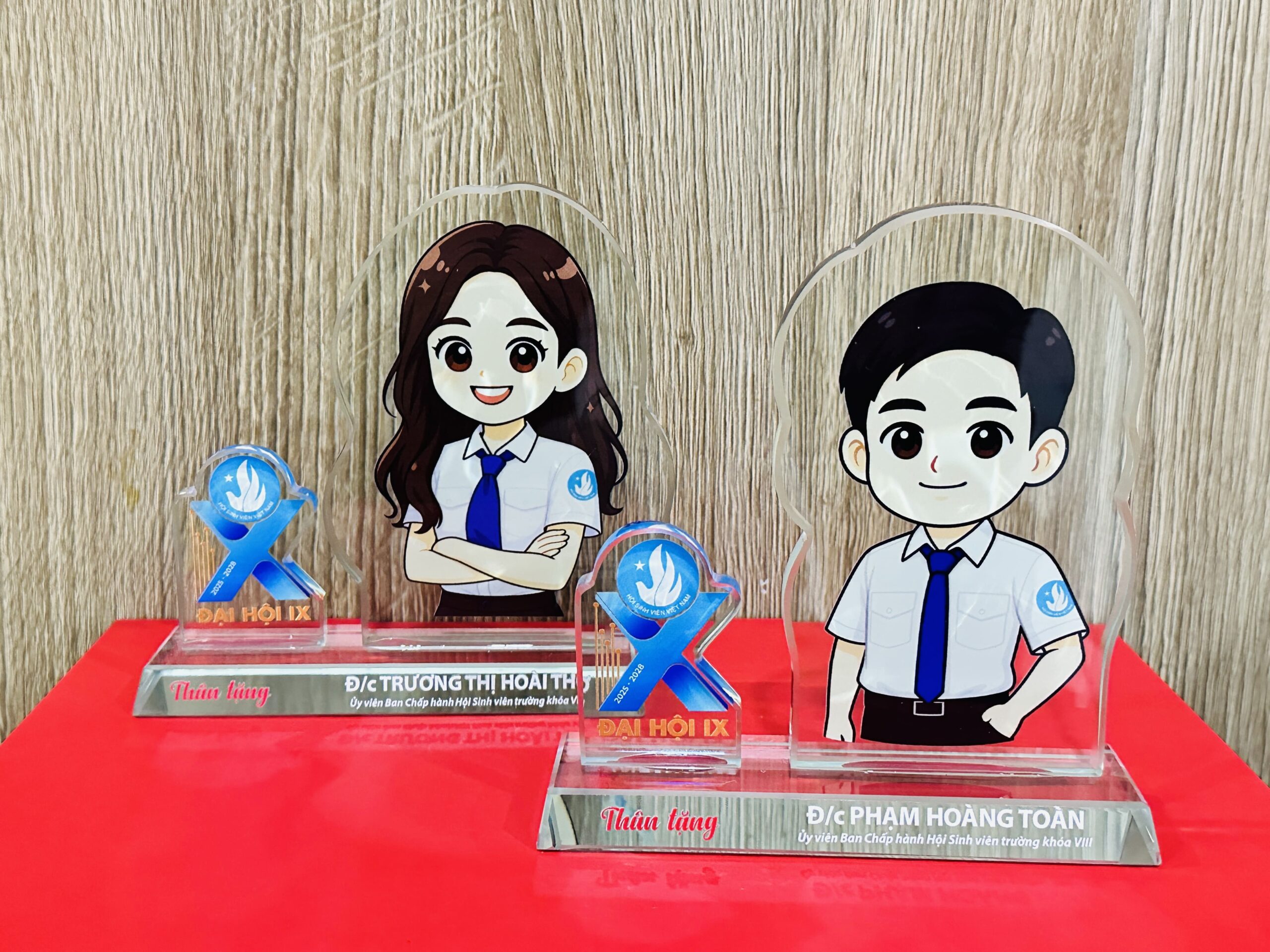 KỶ NIỆM CHƯƠNG CẮT THEO LOGO – THEO MẪU THIẾT KẾ RIÊNG 18 1 IMG 3864 scaled