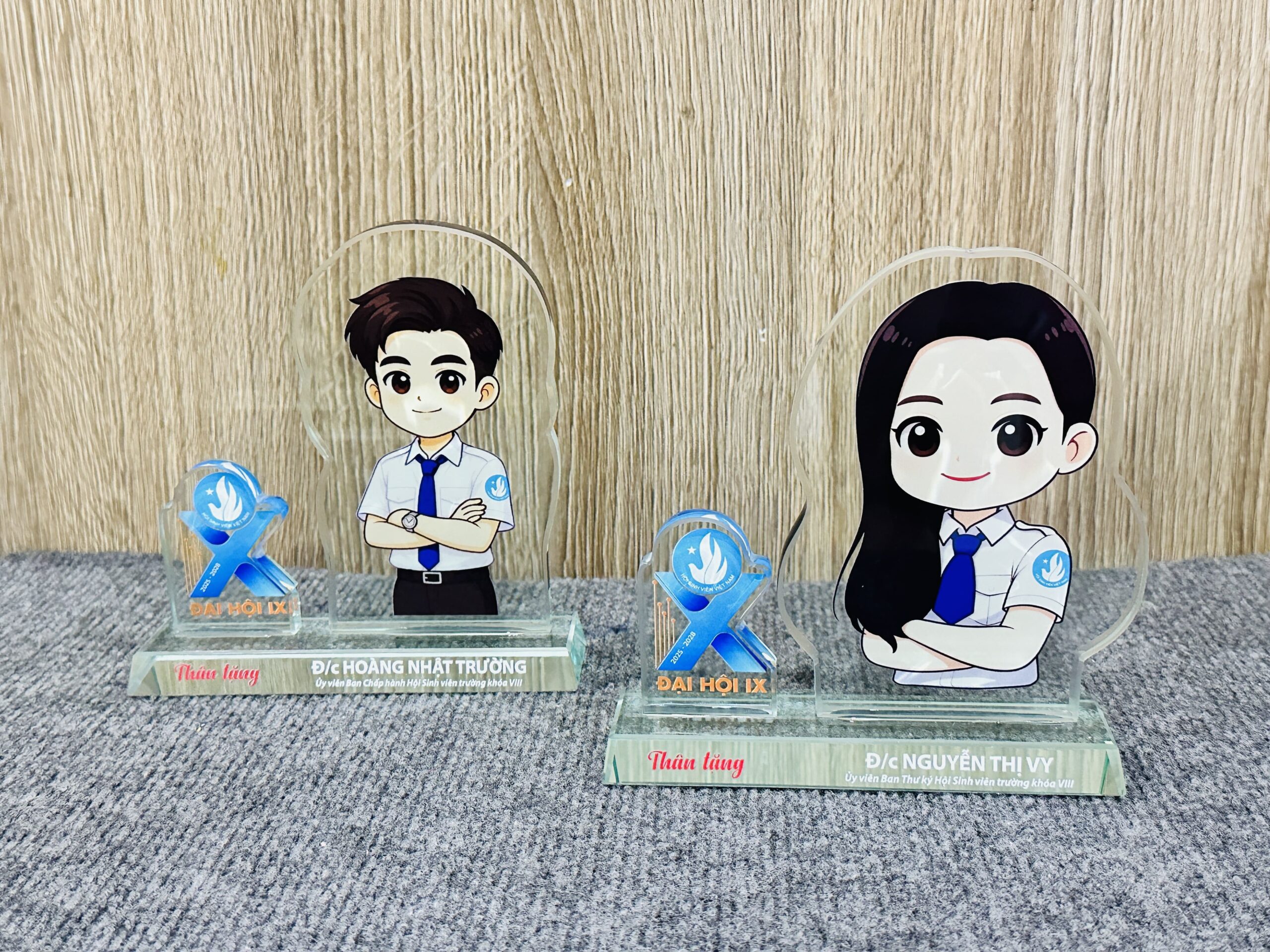 KỶ NIỆM CHƯƠNG CẮT THEO LOGO – THEO MẪU THIẾT KẾ RIÊNG 18 5 IMG 3865 scaled