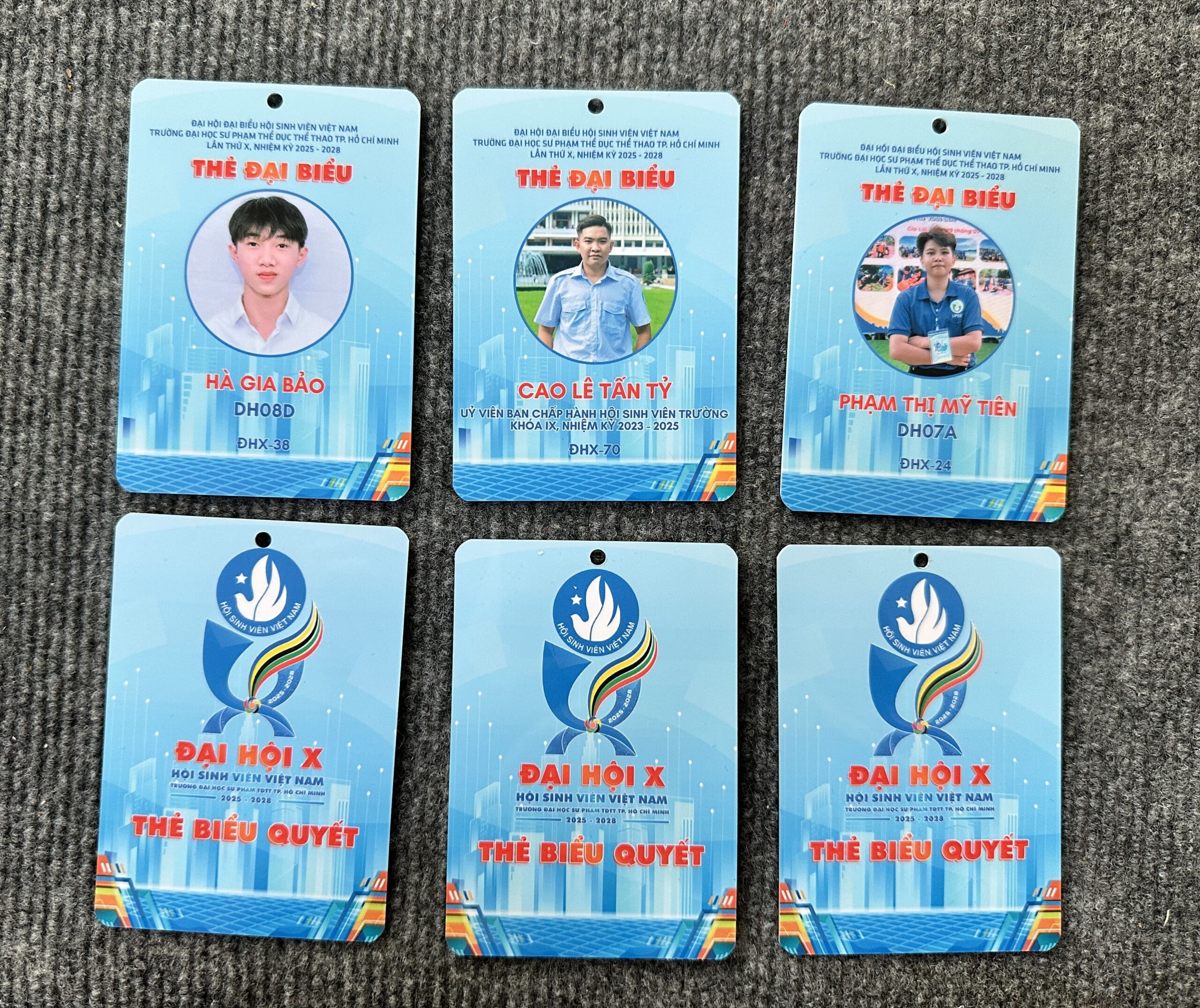 THẺ TÊN NHỰA 16 5 IMG 3914 scaled