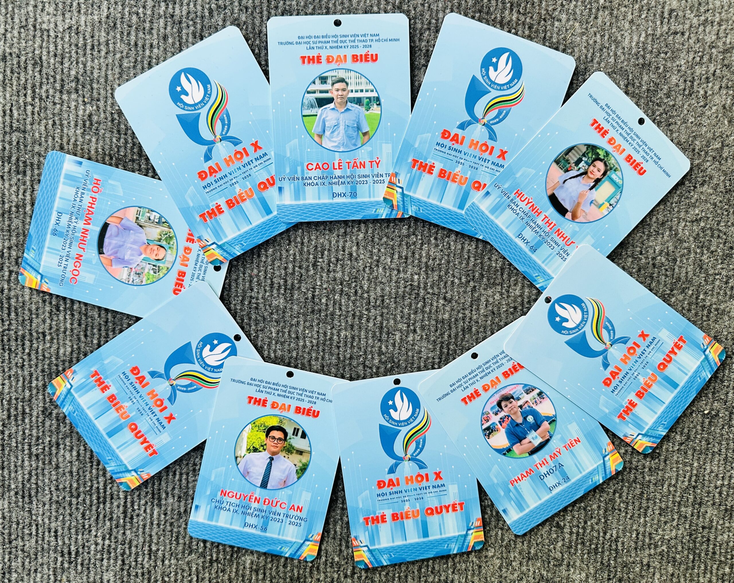 THẺ TÊN NHỰA 16 1 IMG 3916 scaled