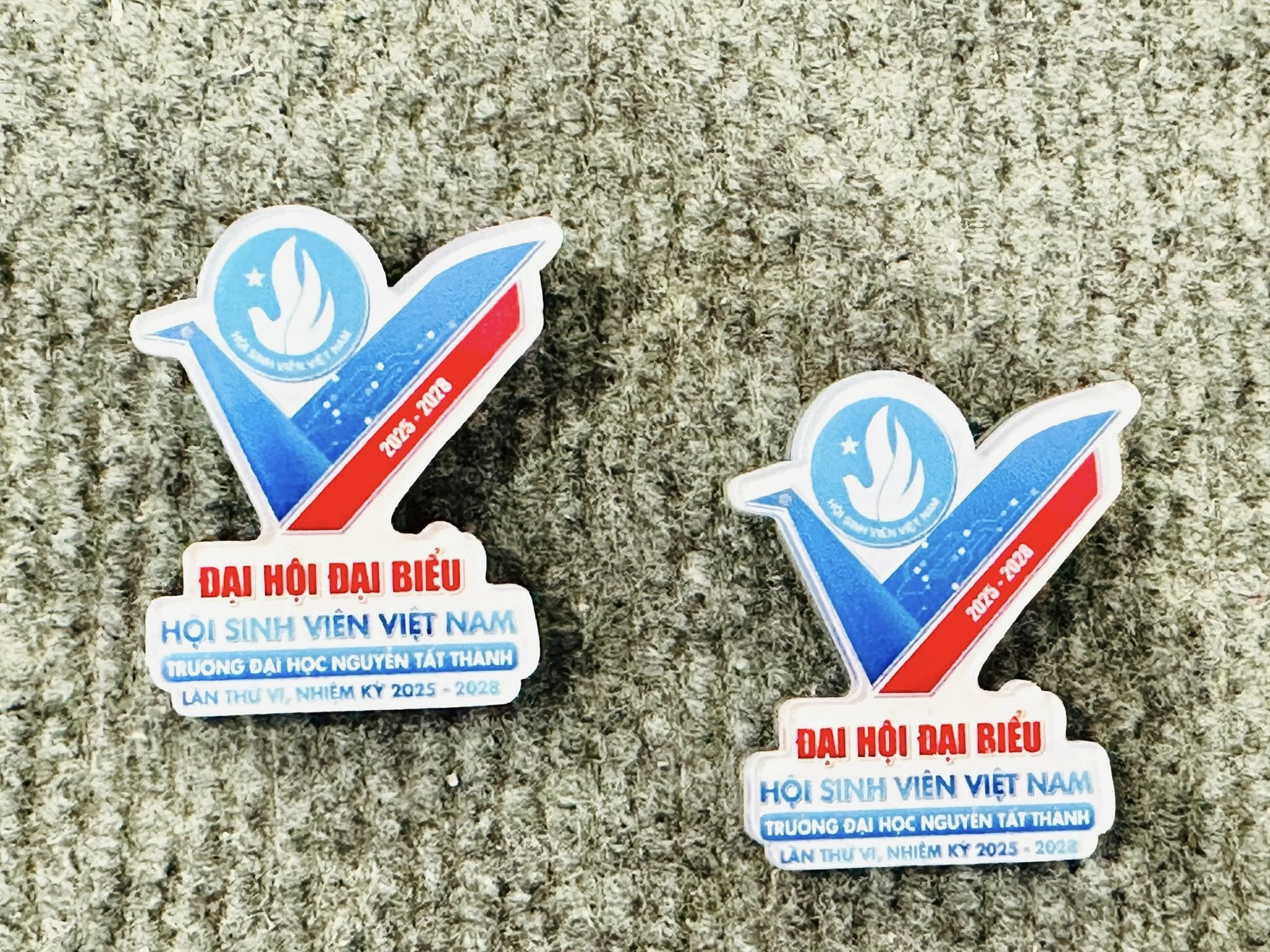 HUY HIỆU SẢN XUẤT THEO YÊU CẦU 18 1 590505735 4327067690859120 5451976958051296646 n