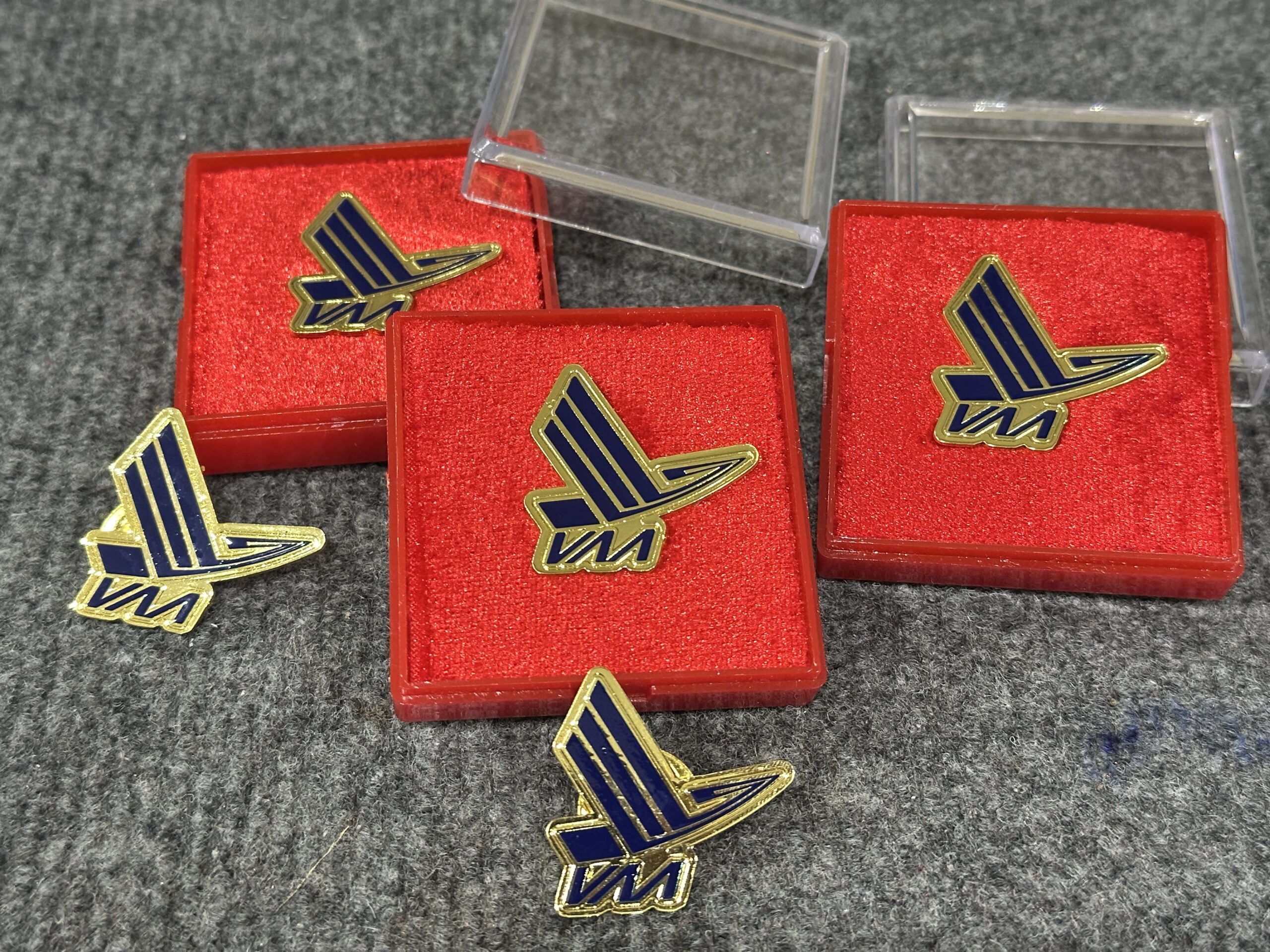 HUY HIỆU ĂN MÒN CAO CẤP 13 4 IMG 3727 scaled