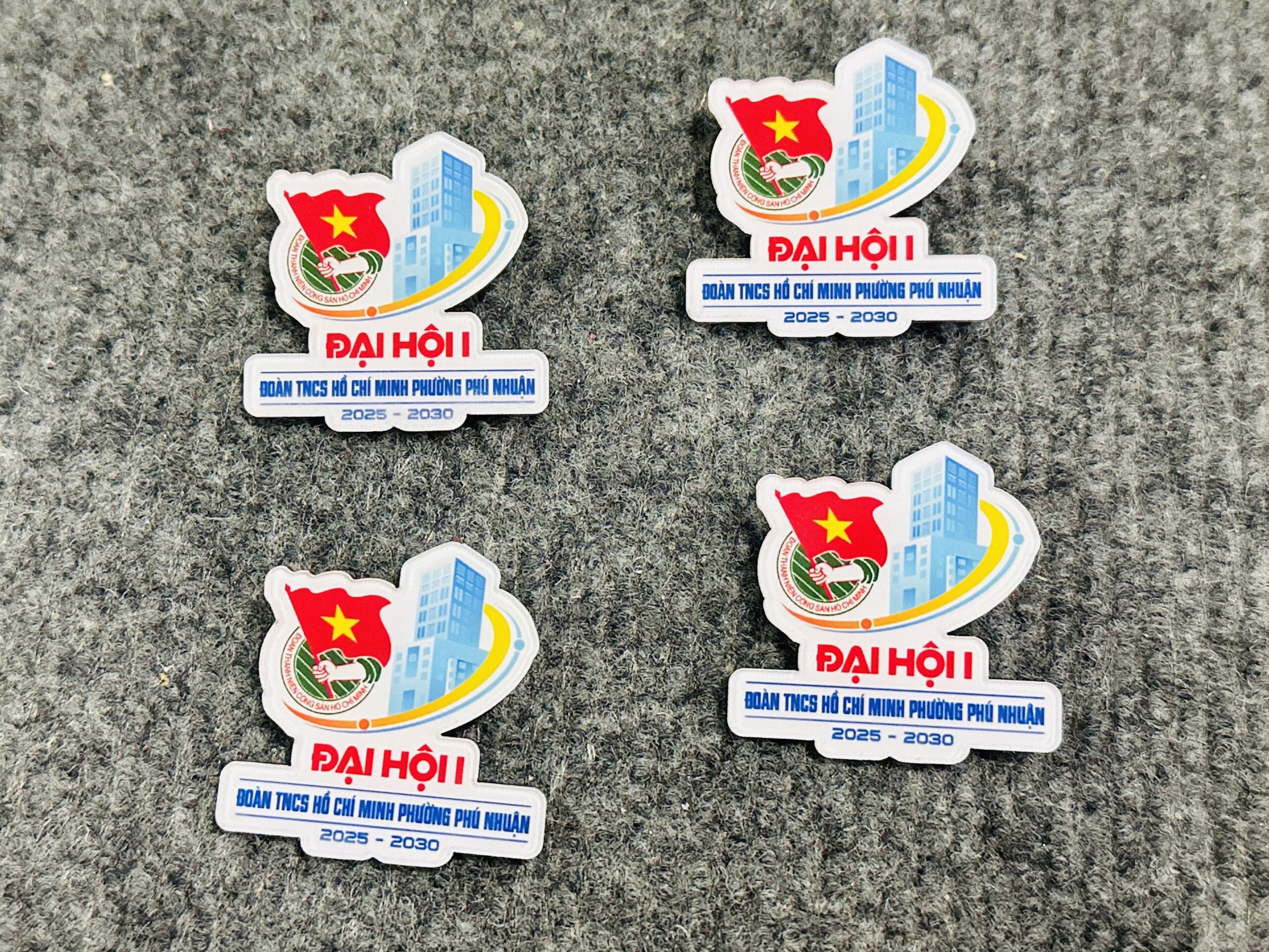 HUY HIỆU SẢN XUẤT THEO YÊU CẦU 19 1 IMG 3838 scaled