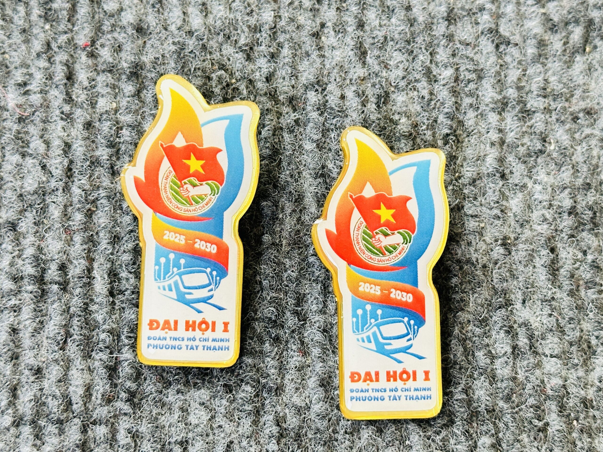 HUY HIỆU SẢN XUẤT THEO YÊU CẦU 20 1 IMG 3921 scaled