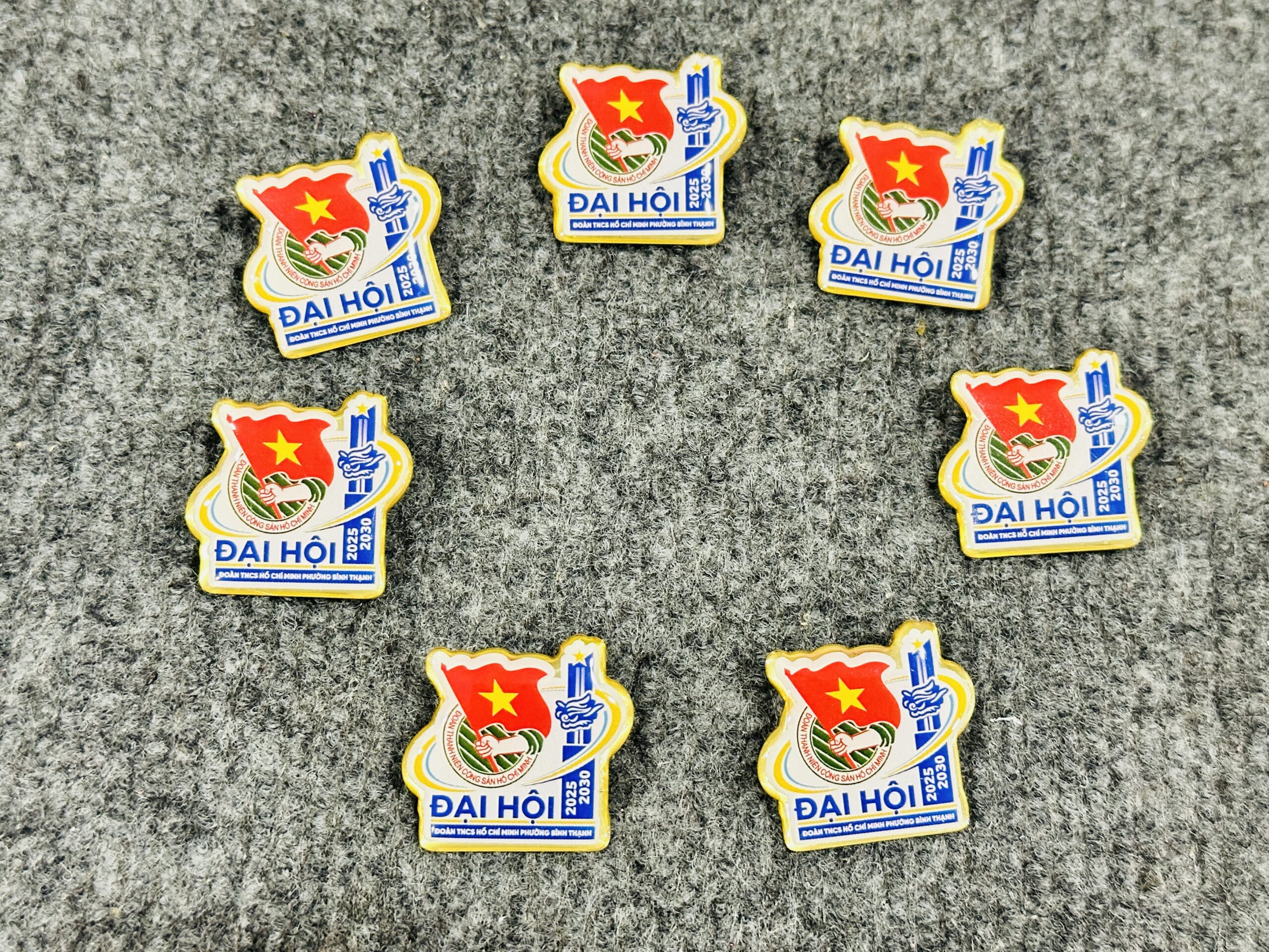 HUY HIỆU SẢN XUẤT THEO YÊU CẦU 22 2 IMG 4006 scaled